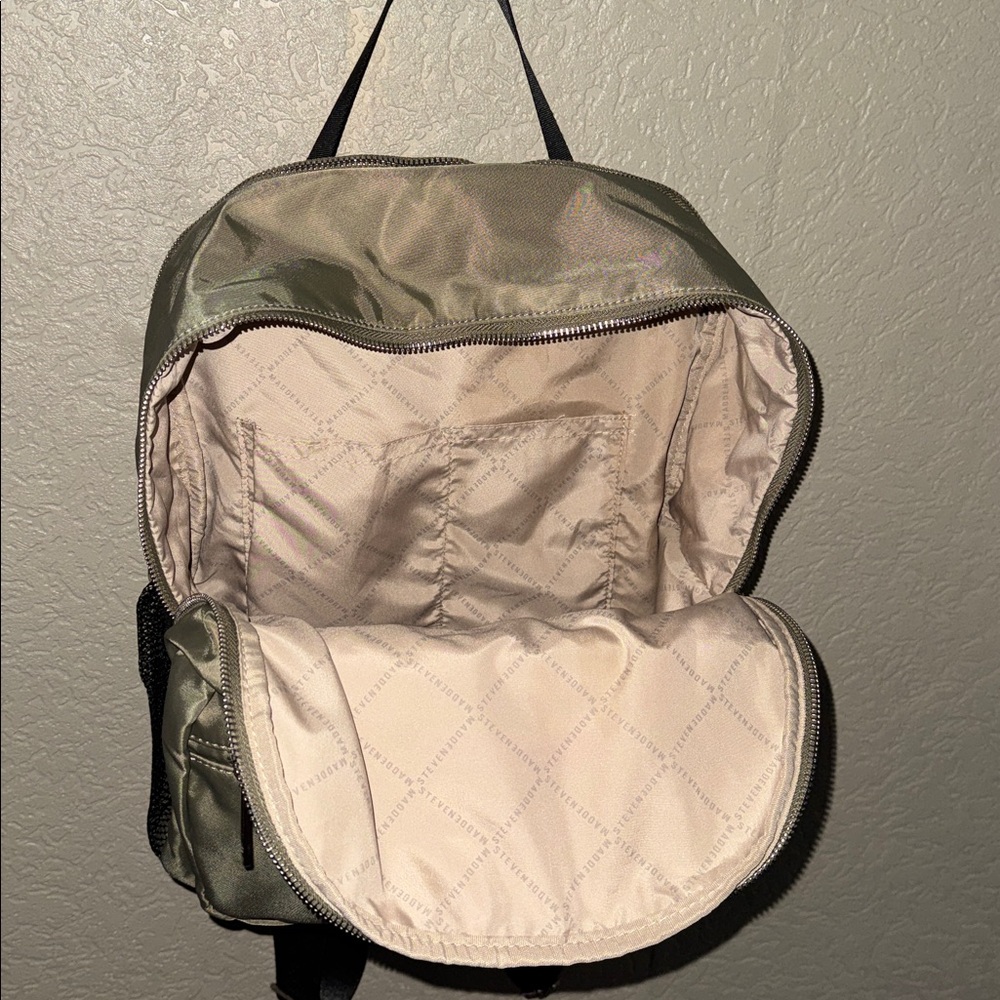 Steve Madden Backpack - Picture 3 of 8
